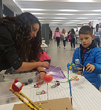 Науката освен забавна може да е и романтична