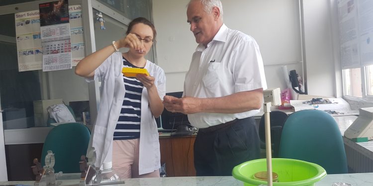 Създават бърз тест за хранителни инфекции