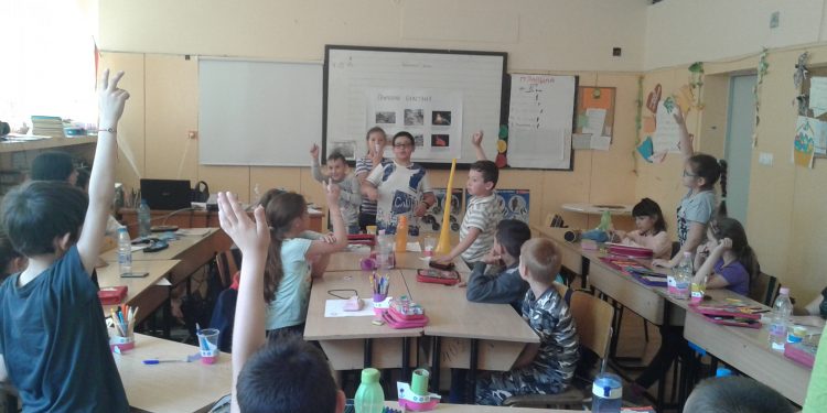 90. СУ „Ген. Хосе де Сан Мартин“ в столичния квартал „Люлин“: Училище, което работи извън схемите