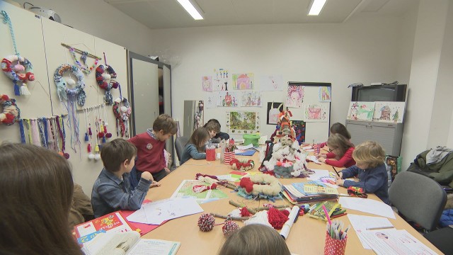 Училище на три адреса