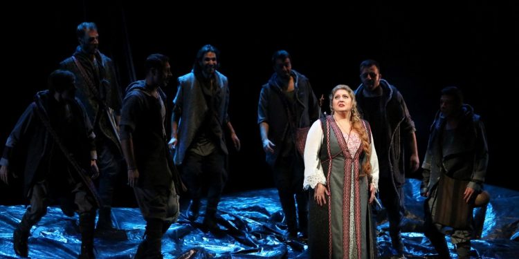 „Портал  на два свята“