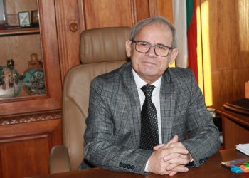 Проф. Илия Гюдженов, председател на Държавната агенция за българите в чужбина: Политиката за сънародниците ни зад граница не е партийно оцветена