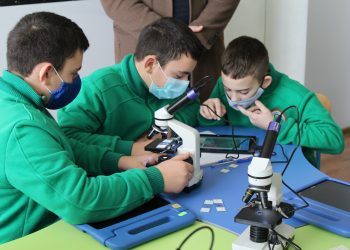 Малкото училище  с големите мечти