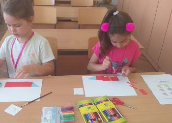 Традиции  на над два века