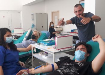 Необикновеният бал