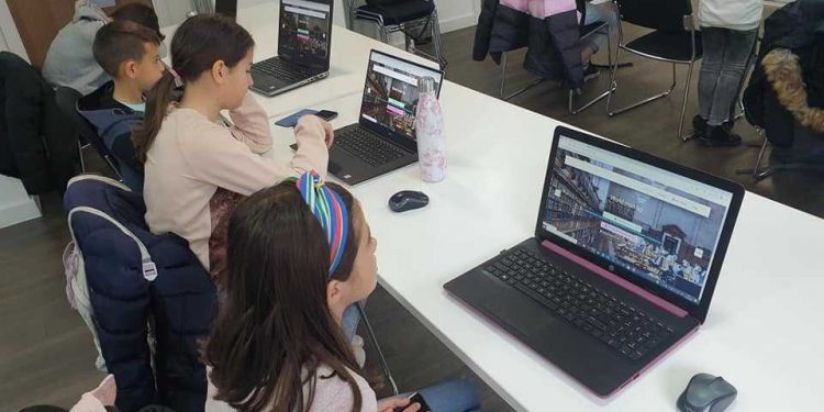 11 246 деца от неделни училища за първи път на тест по роден език