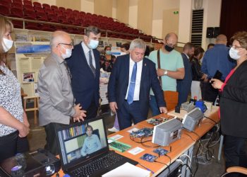 Младите в науката