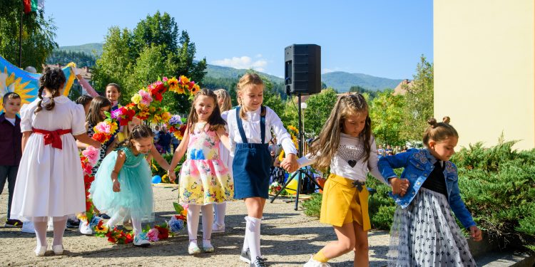 Слънчевото училище