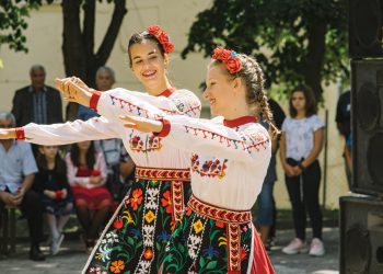 Между изкуството и спорта