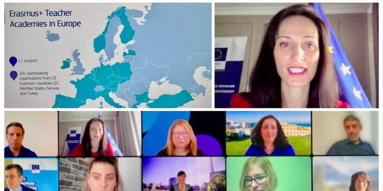 Стартират първите 11 академии за учители