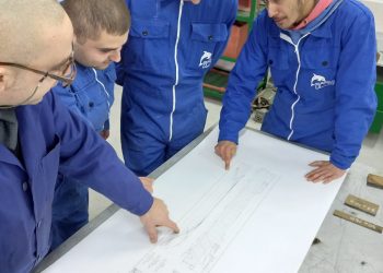 В Белослав правят макет на кораб