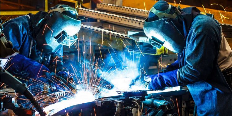 Близо 170 000 млади хора у нас нито учат, нито работят