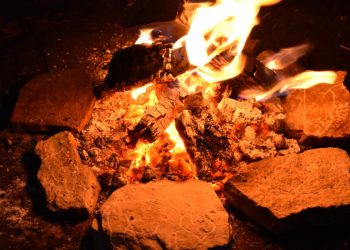 Огнена праисторическа анимация