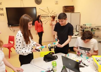 Път към бъдещето  с устои в традициите