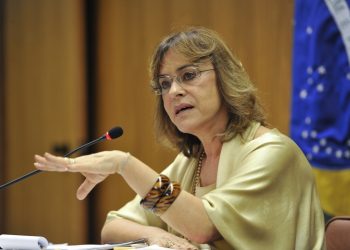 Н.Пр. Мария Едилеуза Фонтенеле Рейс – извънреден и пълномощен посланик на Бразилия у нас, пред в. „Аз-буки“: Бразилия и България си сътрудничат в много области