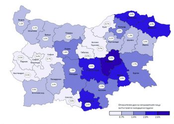 Нараства делът на висшистите
