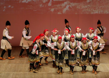 Традиции в ритъм и творчество