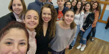 Да се влюбиш в сцената  за едно междучасие