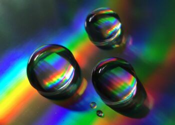 Гравитацията също е на фокус*