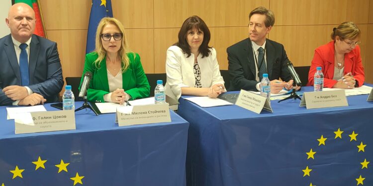 Предстои разговор за формaта на НВО в VII клас