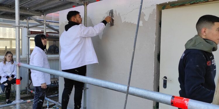 Работилници по европейски образец