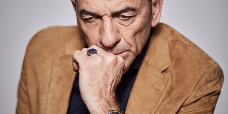 Димитър Маринов, актьор: Педагогът е артист в учителстването, той преобръща и осмисля животи