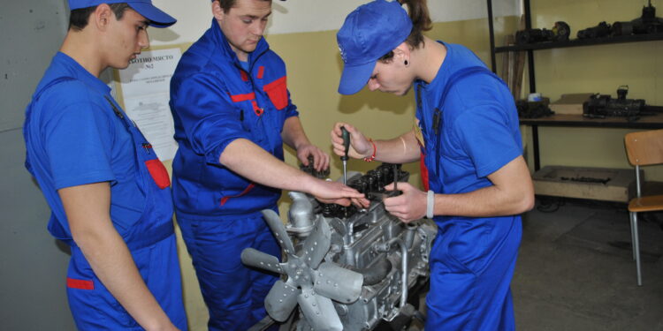 Ефективно партньорство с бизнеса