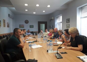 МОН в диалог с родителите за по-сигурни класни стаи