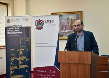 Учениците са финансово  по-грамотни от родителите си