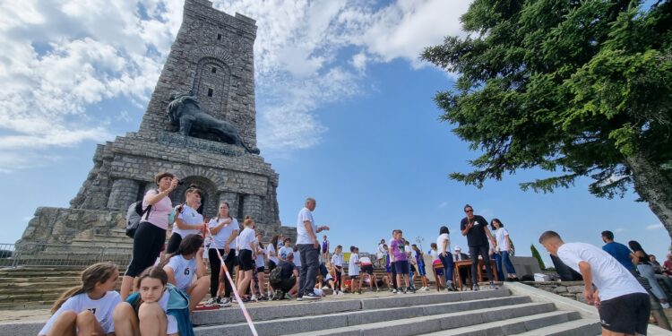 894 стъпала към историята