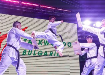 Живей активно