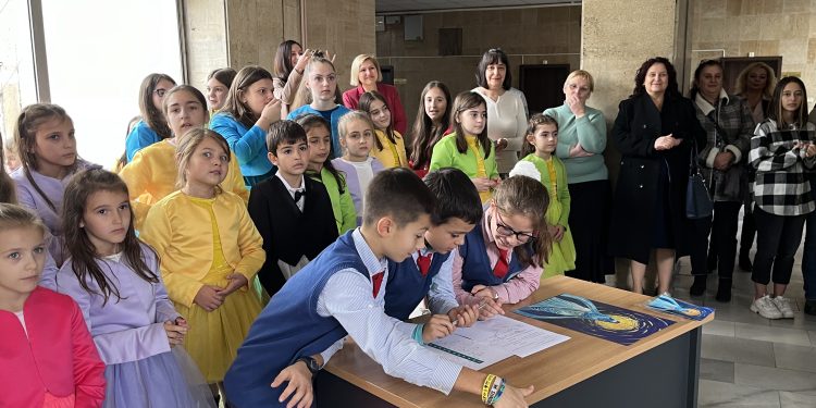 Дупнишки ученици създават филм  за справедливостта