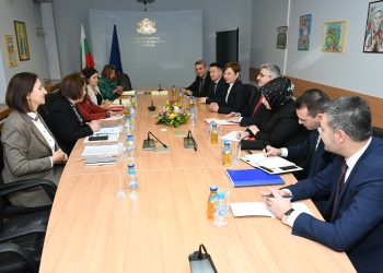 Обсъждаме нови дейности с Турция в образованието и науката