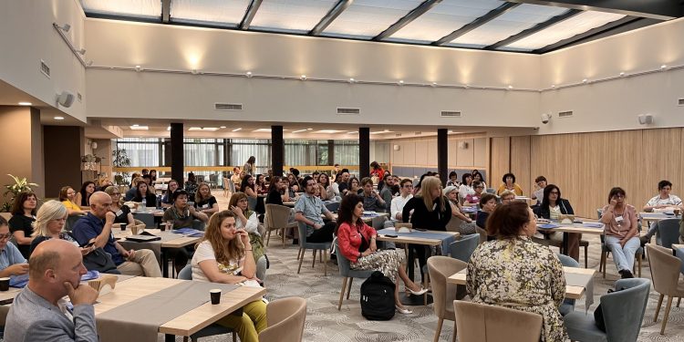 „Фулбрайт“ предлага стипендии за усъвършенстване на медийната грамотност на български учители