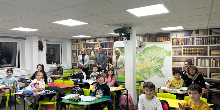 МОН развива партньорства в технологичния сектор