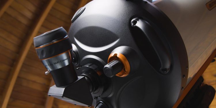 Звездни спектакли привличат ученици в Планетариума в Смолян