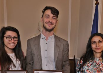 „Аз-буки“ отличи най-добрите научни статии за обучението по природни науки