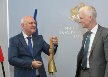 Българските иновативни училища влизат в мрежата на ОИСР