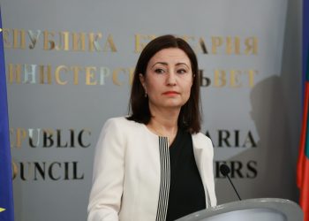 Еврокомисар Илиана Иванова пред „Аз-буки“: Искаме да привлечем нови участници в „Хоризонт Европа“