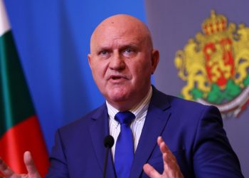 Министър Галин Цоков: Всички зрелостници ще получат по 4 т. заради липсващи диаграми в тестовете по български език и литература