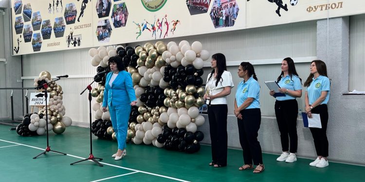 Обединено училище „Христо Ботев“ в с. Долно Дряново с нова спортна зала