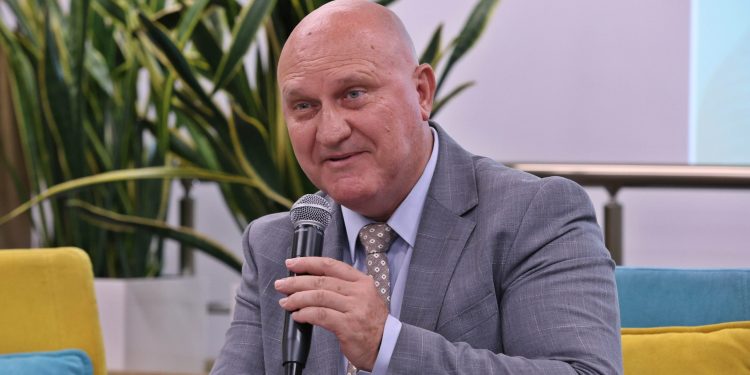 Министърът на образованието и науката проф. Галин Цоков: Не може да има промени с демотивирани учители и ученици