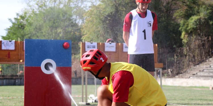 Кюстендилци с купата „Юлиян Манзаров“