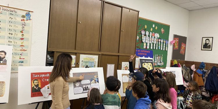 Опашки за книжки