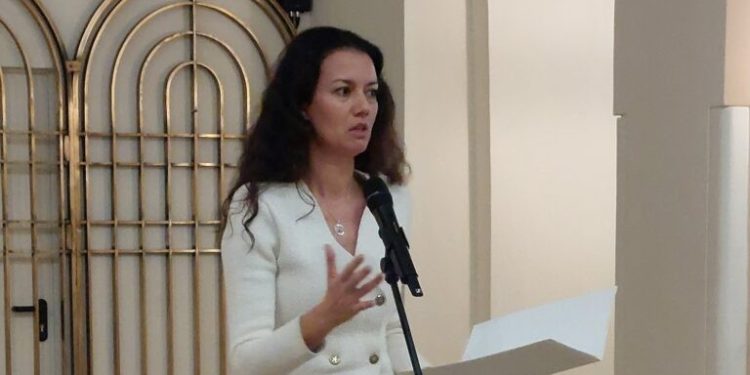 Докторантски училища подкрепят 450 млади учени