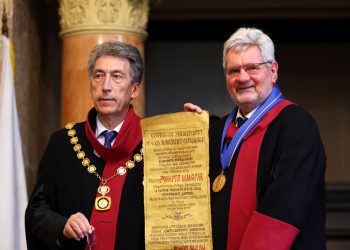 Проф. Роберт Шльогл стана „доктор хонорис кауза“ на Софийския университет