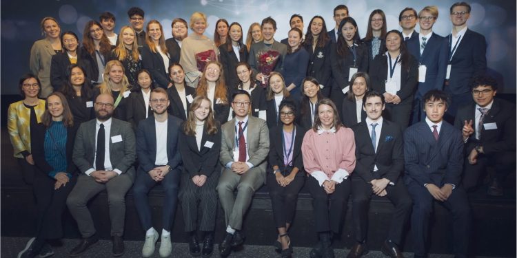 Александра Петкова представя научна разработка на Нобеловите награди