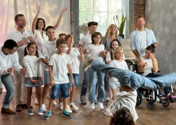 Младежи с флашмоб против тормоза