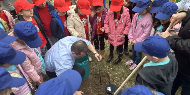 Екоакция под надслов „Да засадим бъдещето“