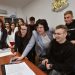 Гимназисти се включиха в работата на МОН